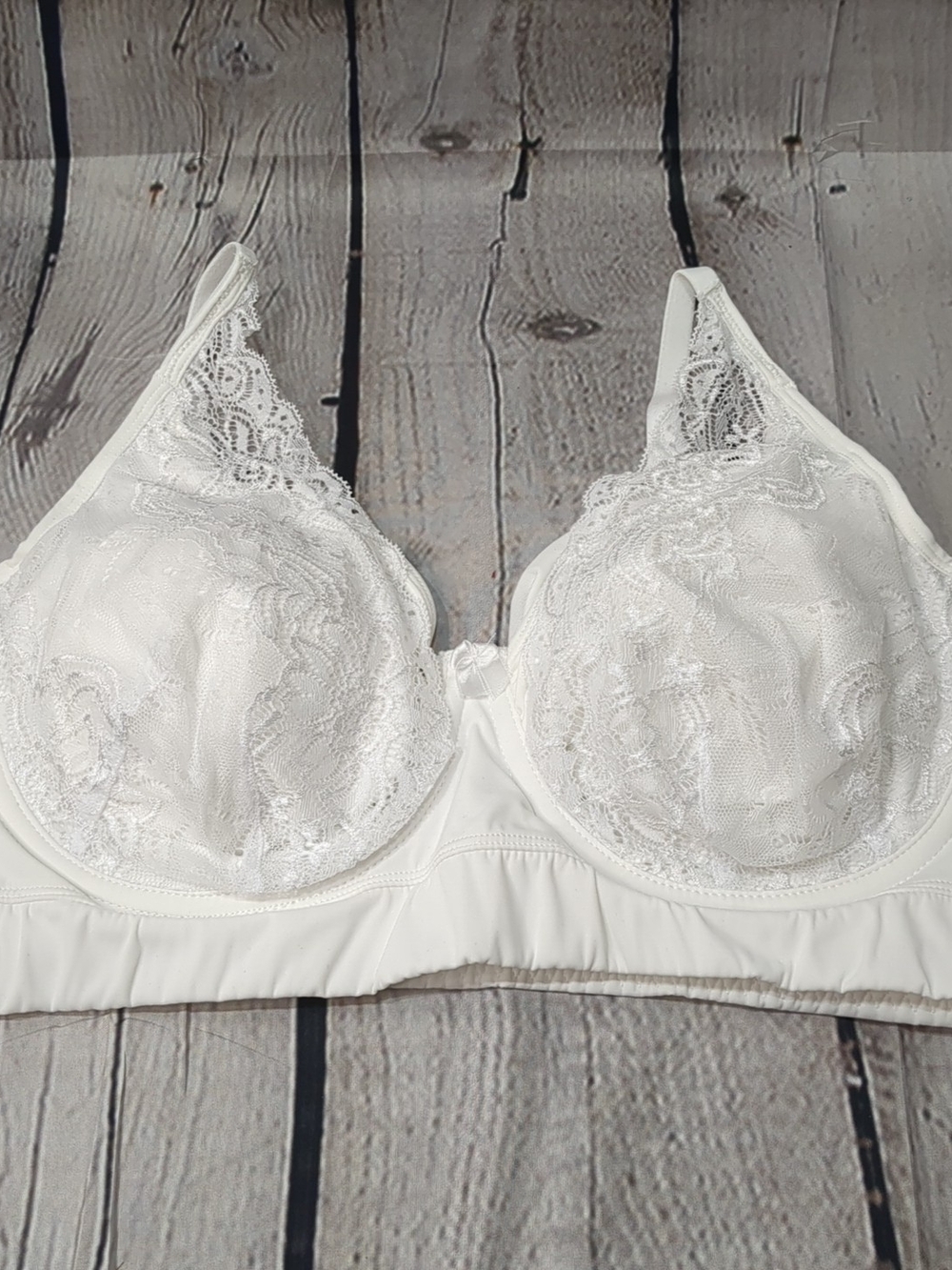 Rhonda Shear White Lace Underwire Bra